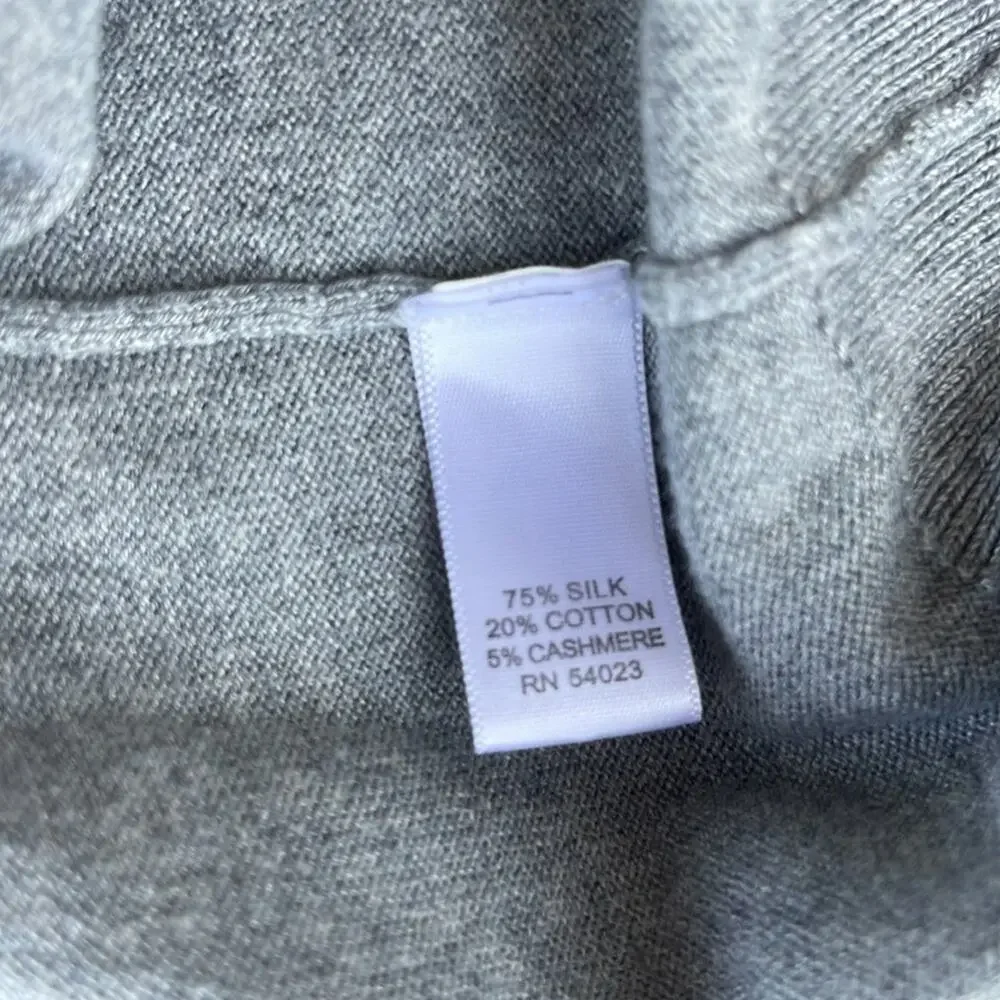 Banana Republic gray lightweight sweater vest silk/cashmere blend size large